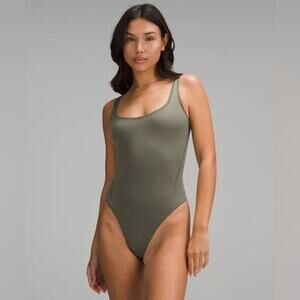 Lululemon Wundermost Ultra-Soft Nulu Square-Neck Bodysuit in Army Green Size XS